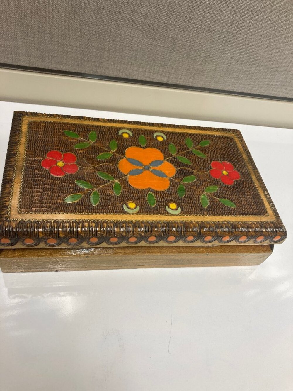 VTG Folkart jewelry box w/pyrography (wood burning) and colored inlay designs